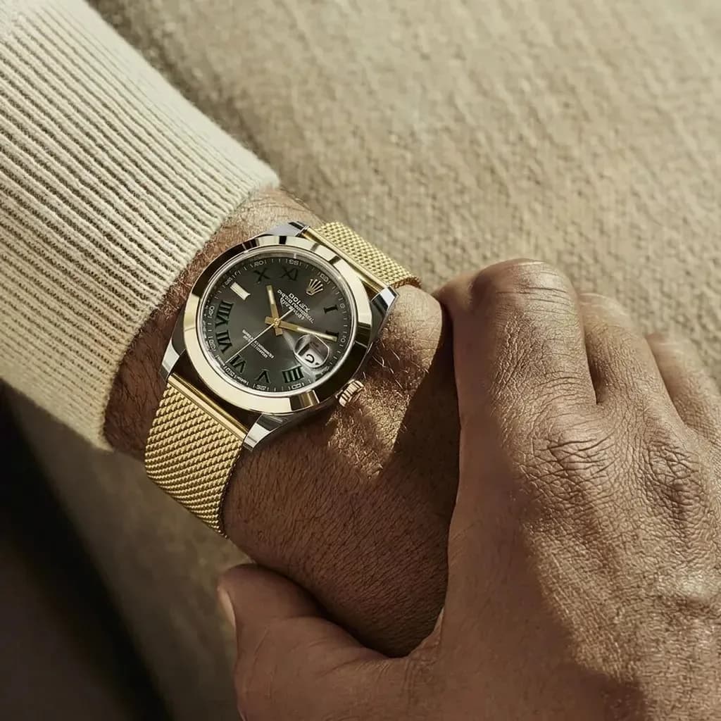Rolex Datejust 41 on Gold Milanese Mesh