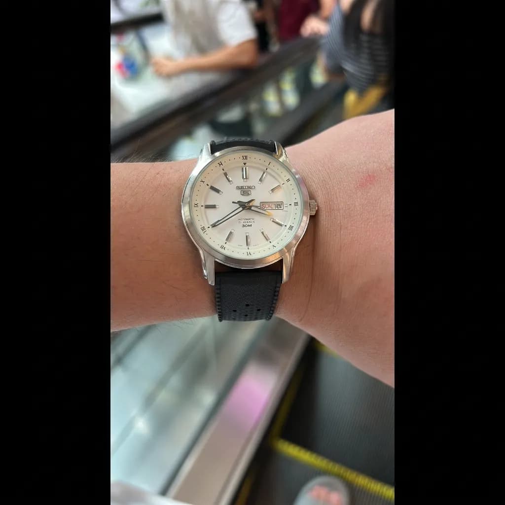 Seiko 5 Automatic on Black Tropical Style FKM Rubber
